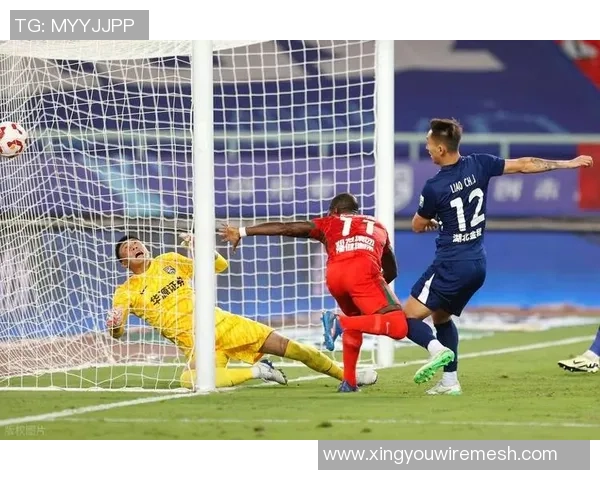 十年风云足球百大球星盘点 球场传奇与崛起之星齐聚荣耀时刻